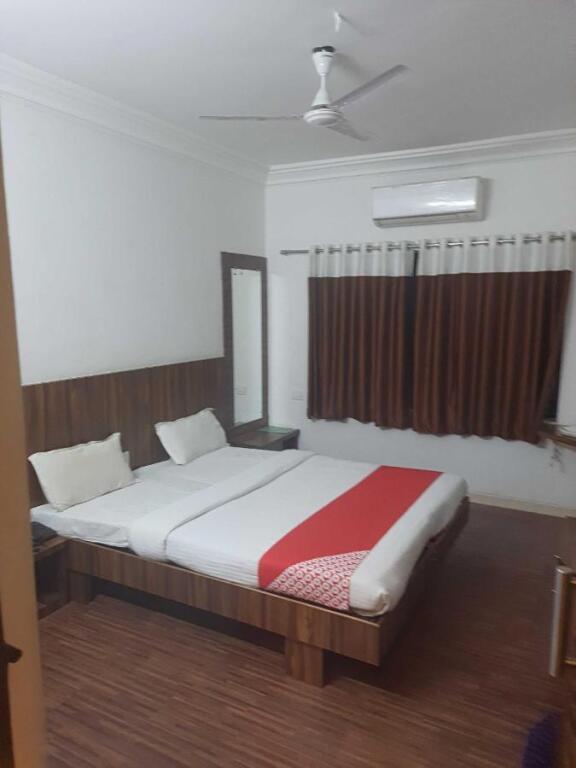 Шегаон: SPOT ON 80793G Abhay Guest House