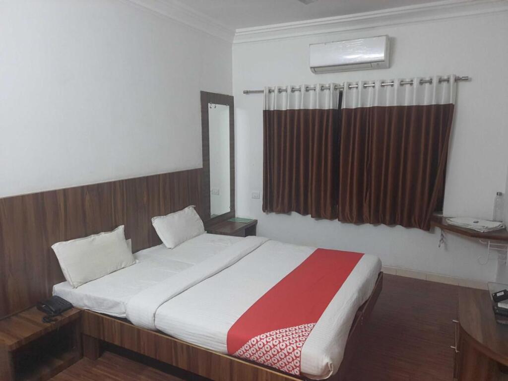 Шегаон: SPOT ON 80793G Abhay Guest House