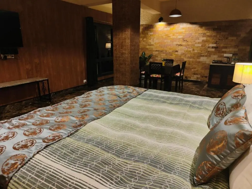 Шиллонг: Hotel Acropolis