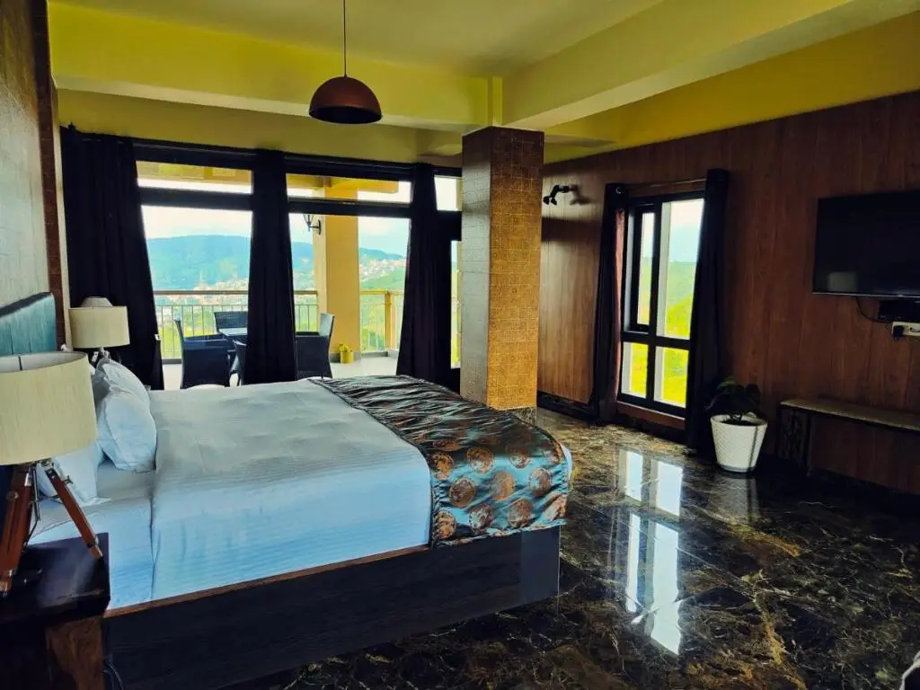 Шиллонг: Hotel Acropolis