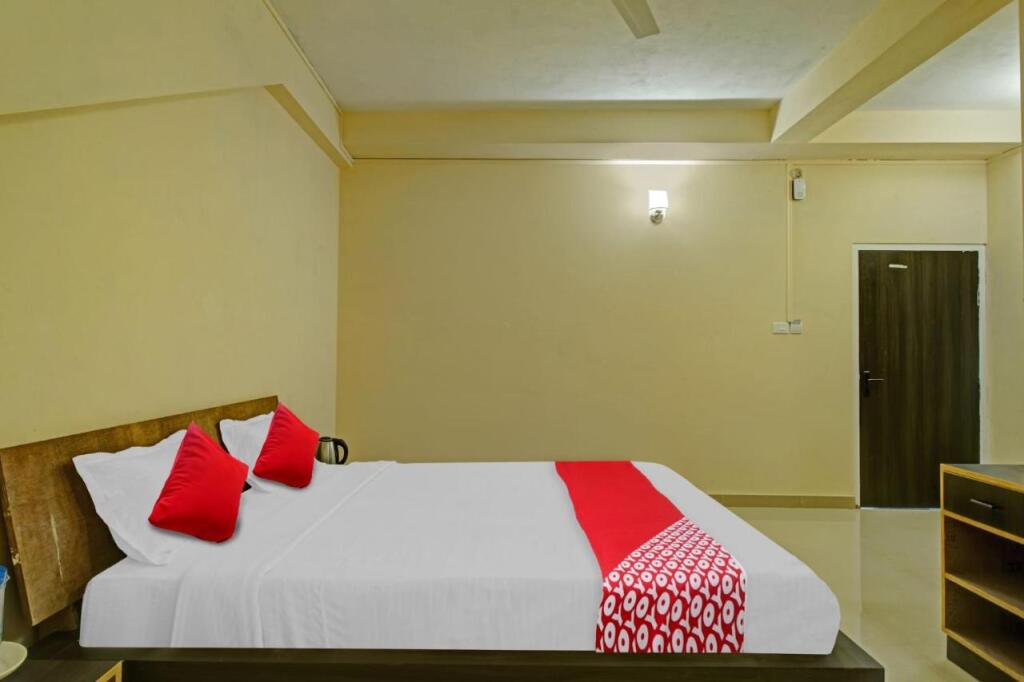 Шиллонг: OYO Flagship 806580 Hotel Inrisa