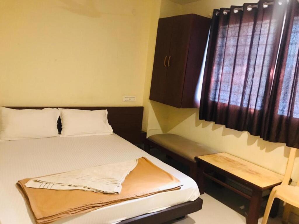 Шимога: STAYMAKER Bright Palace Residency