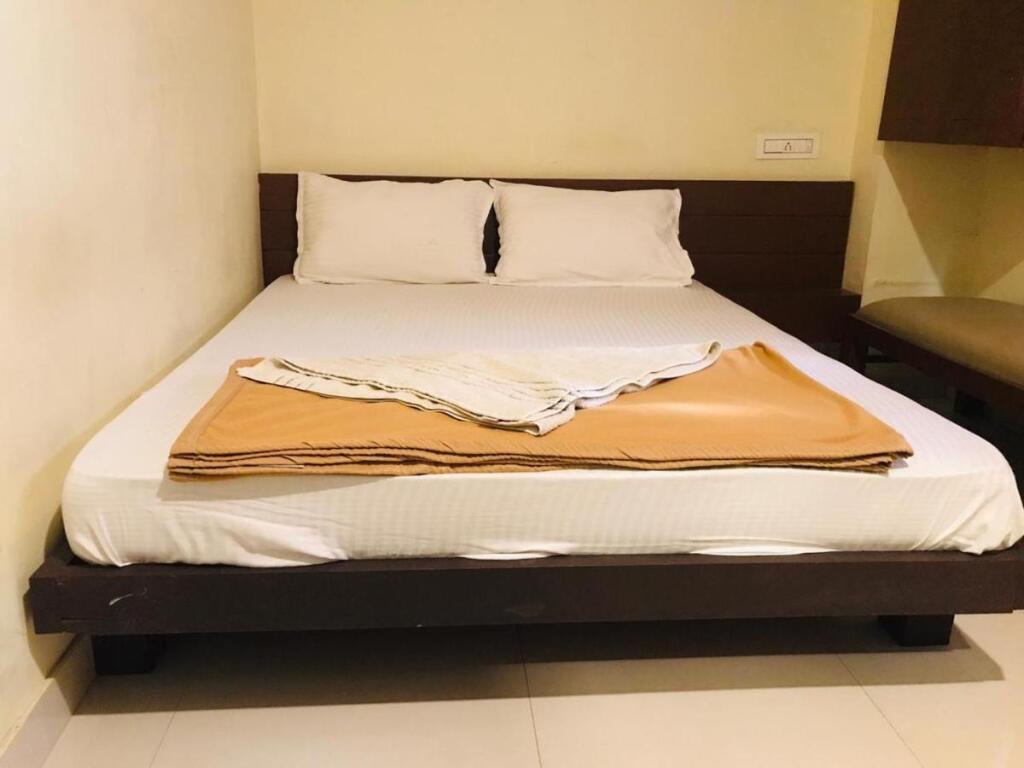 Шимога: STAYMAKER Bright Palace Residency
