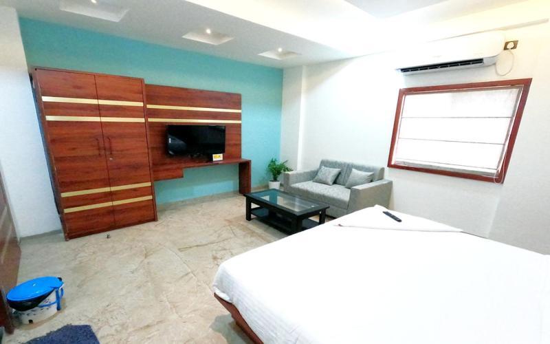 Ширди: Hotel United House
