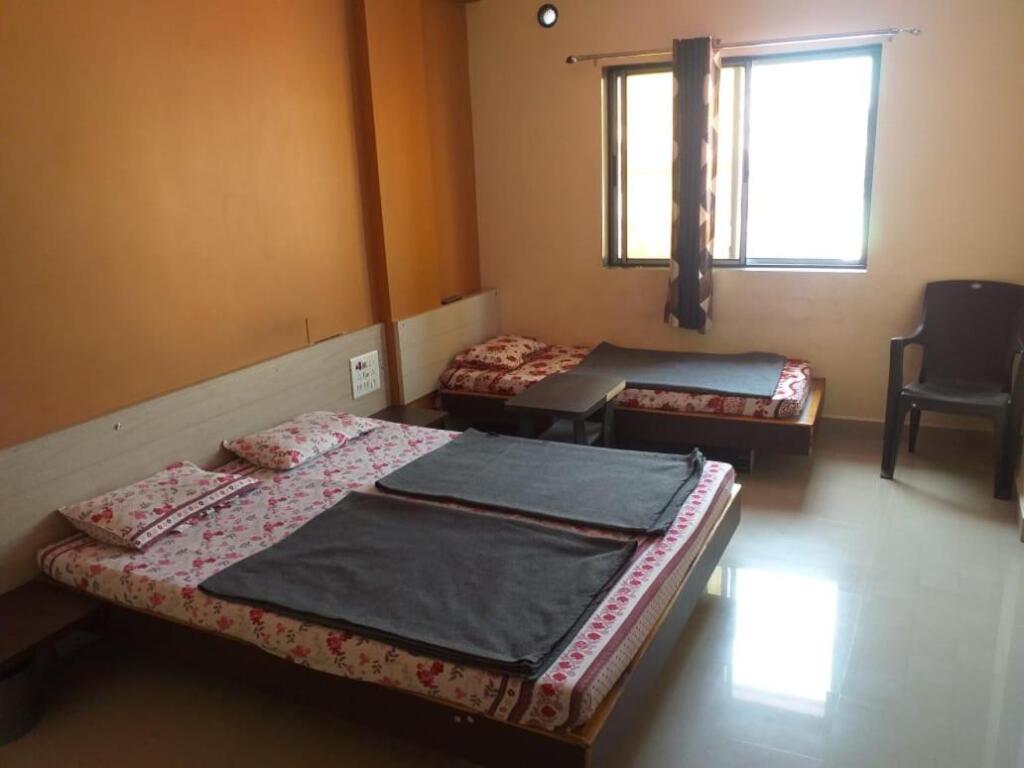 Сомнатх: Hotel Laxmi Sadan