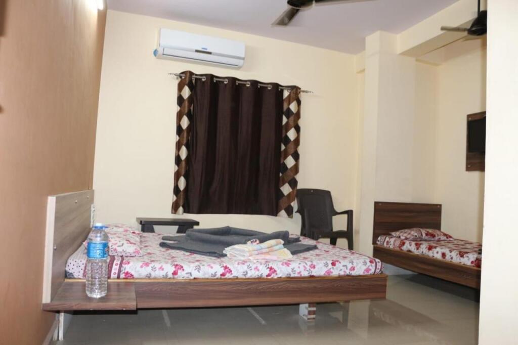 Сомнатх: Hotel Laxmi Sadan