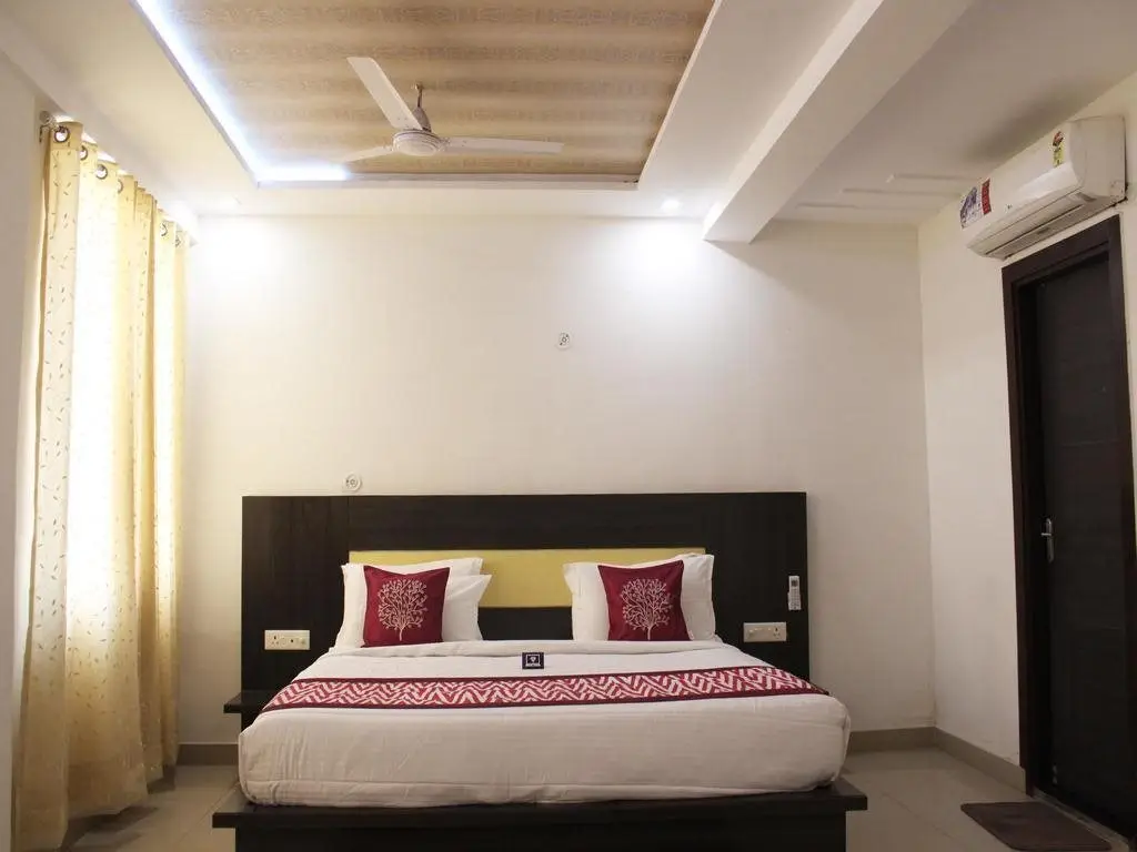 Агра: Hotel The City Square & Suites