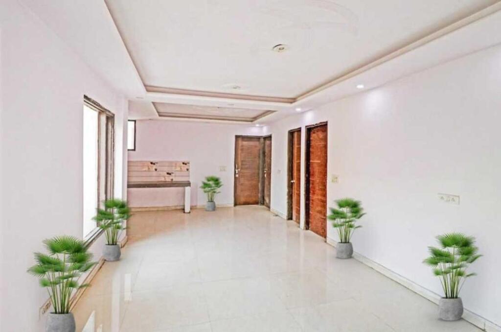 Нью-Дели: Oyo 703983 Sonu Palace