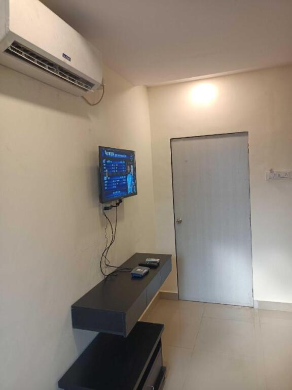 Тхане: OYO Flagship 807884 Hotel Smbha Palace