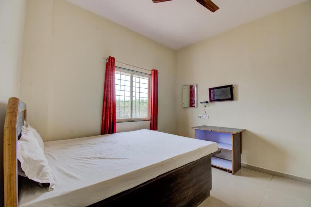 Тхане: OYO Flagship 807884 Hotel Smbha Palace