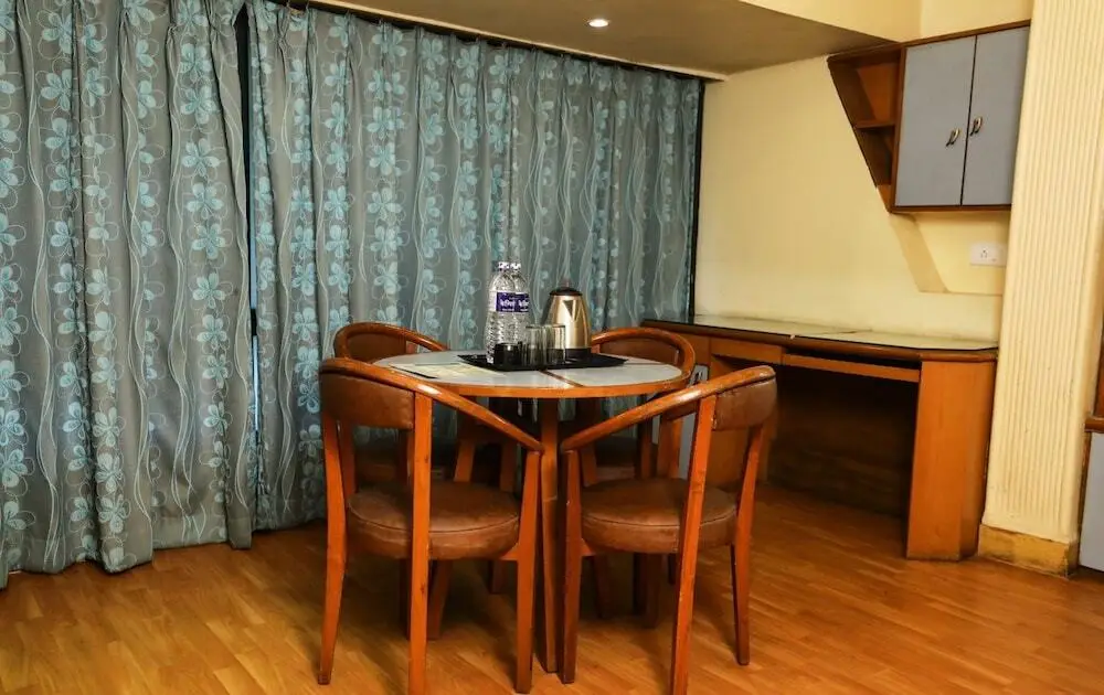 Пуна: Seasons Service Apartments Hotel Pune