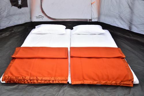 Хандала: Bombay Camping Company