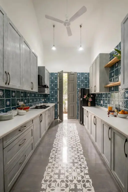 Анджуна: Maison 9