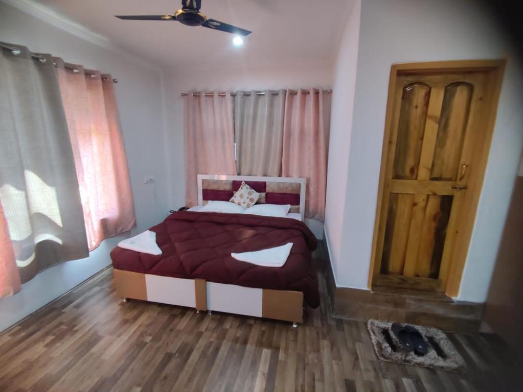 Шринагар: Hotel Silver Inn Srinagar