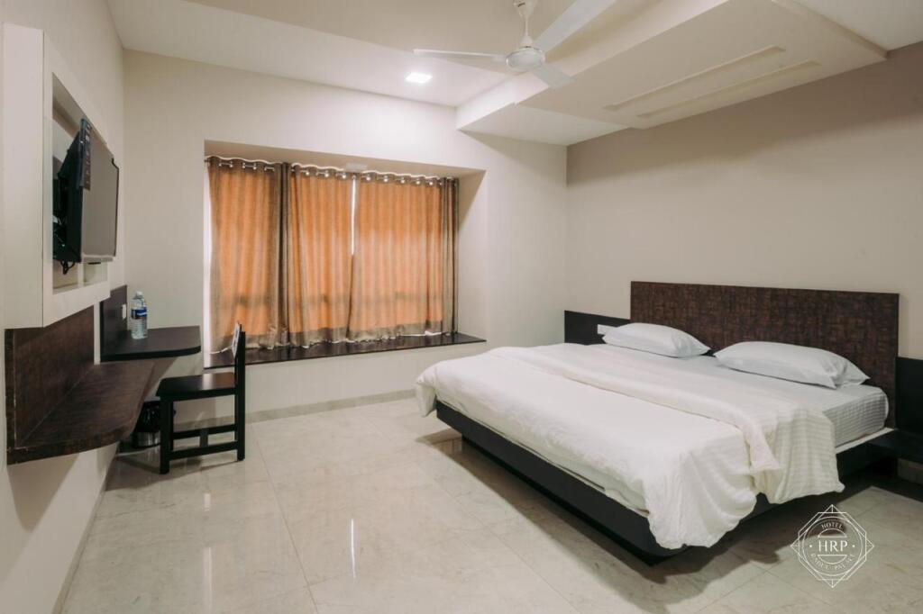 Белагави: Hotel Rahul Palace Belagavi
