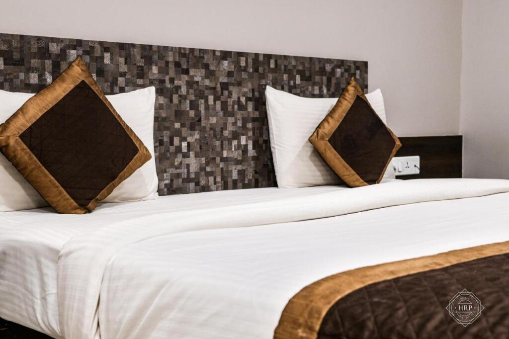 Белагави: Hotel Rahul Palace Belagavi