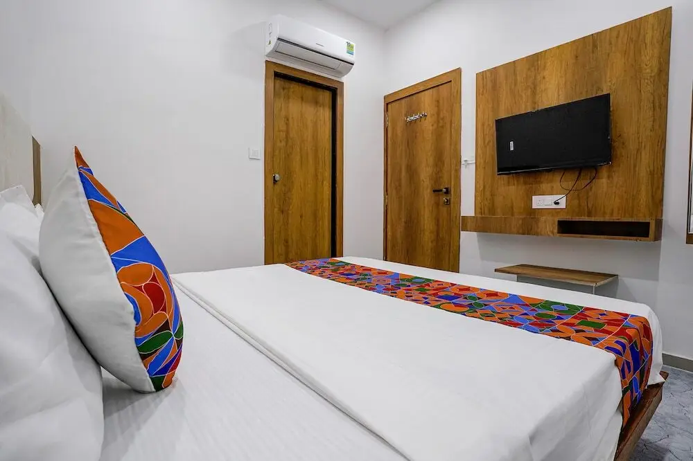 Сурат: Fabhotel Western Inn