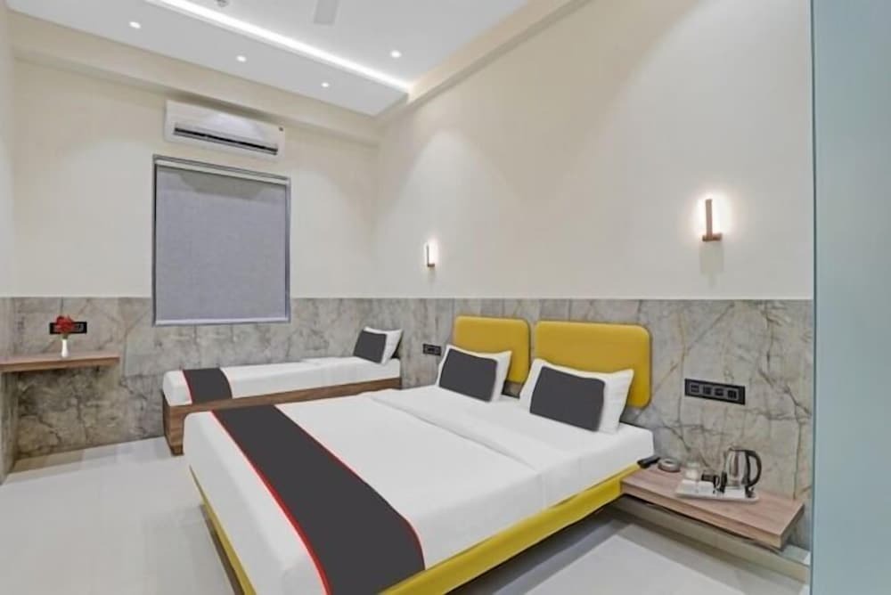 Сурат: Hotel Gold Palace Inn