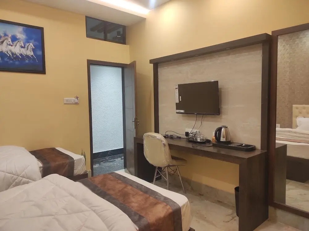 Тезпур: Hotel Friends Palace
