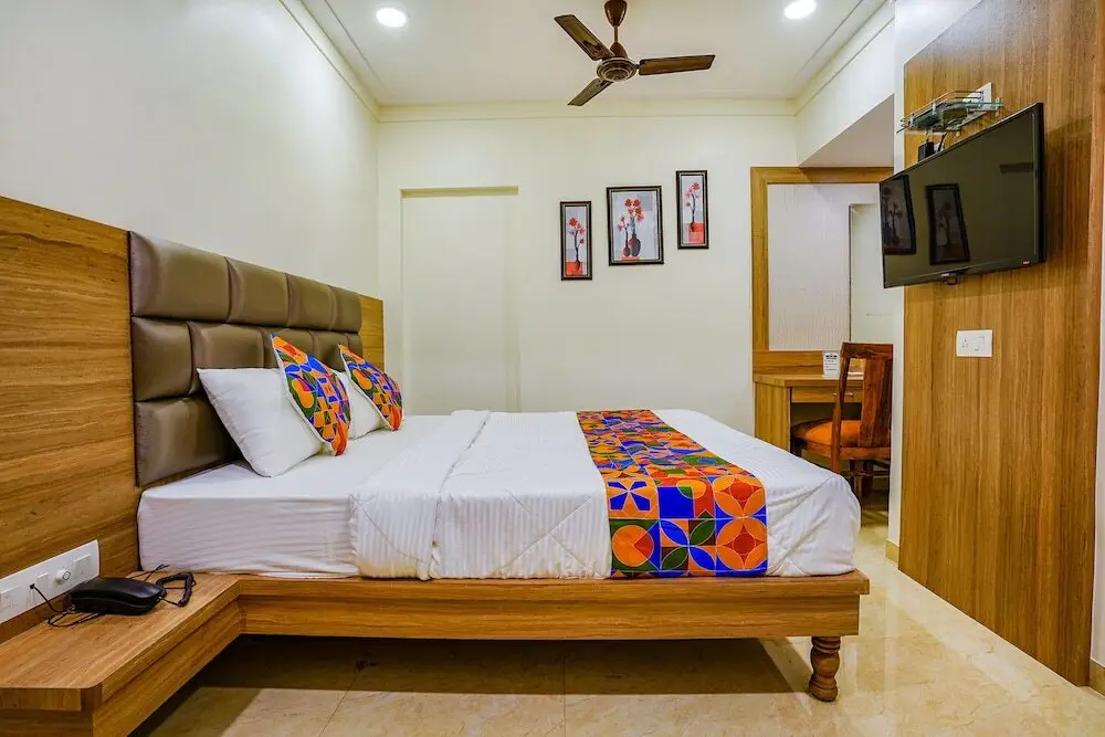 Тхане: Fabhotel Dream Inn