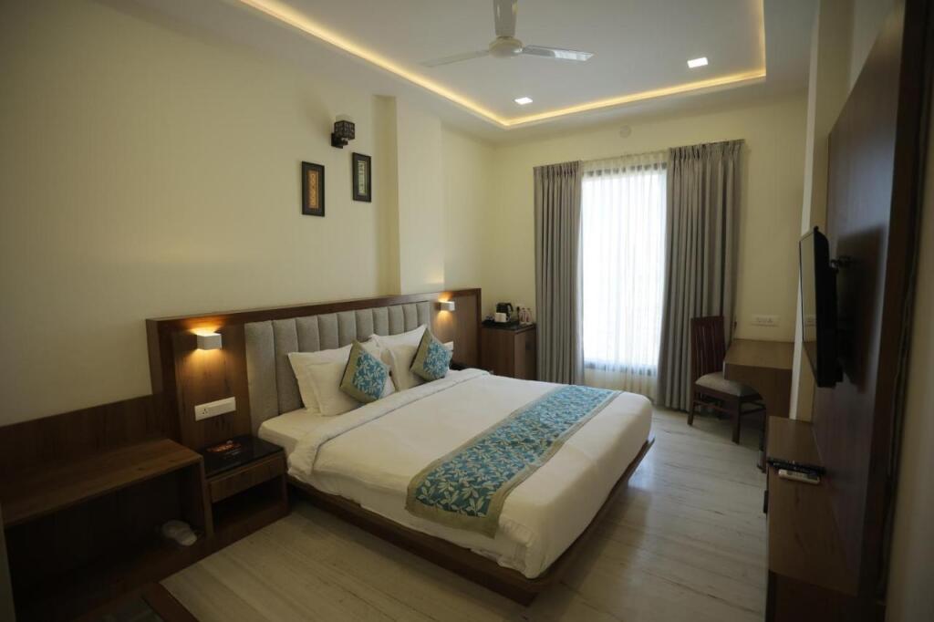 Удаипур: Hotel Ratnam Chitrakoot Nagar Udaipur