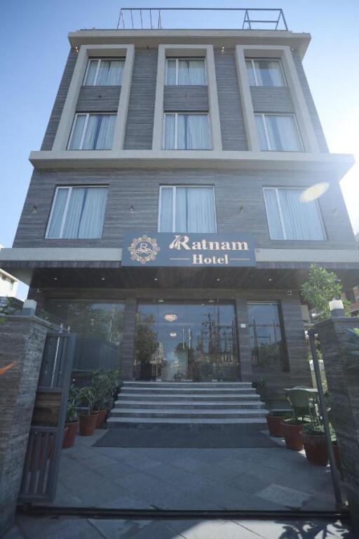 Hotel Ratnam Chitrakoot Nagar Udaipur — фото 1