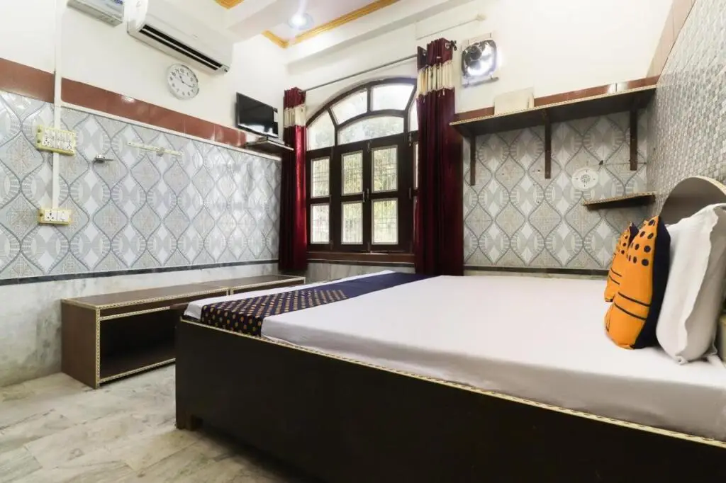 Майнпури: OYO 87253 Om Sai Guest House(MAN027)
