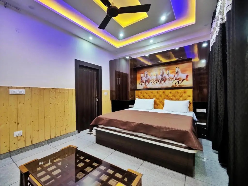 Blue Stone Homestay, Kasauli - STAGS not allowed — фото 1