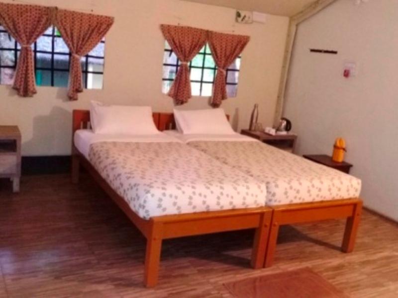Сакрбайл: Jungle Lodges And Resorts- Sakrebyle Elephant Camp