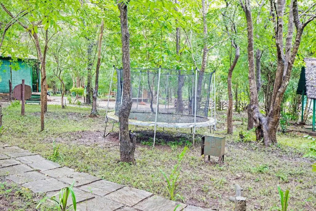 Сакрбайл: Jungle Lodges And Resorts- Sakrebyle Elephant Camp