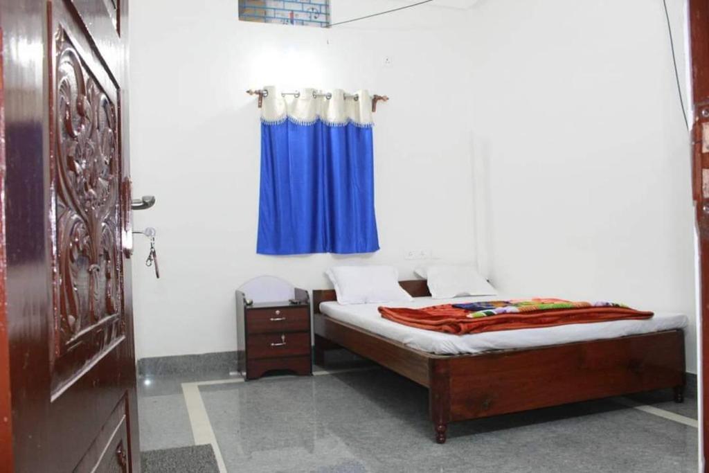 Юттар Мадарихэт: Jaldapara Binaychapa Homestay