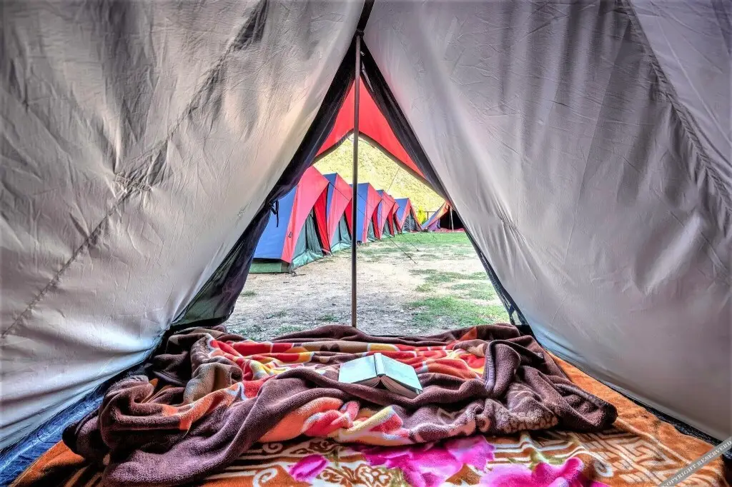 Кангра: Triund Camps Riverside Resort