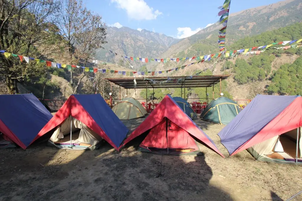 Кангра: Triund Camps Riverside Resort