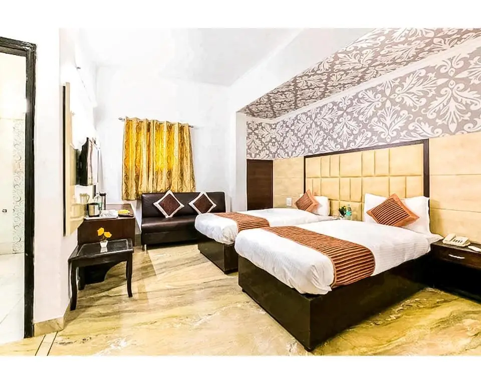 Агра: Hotel The First