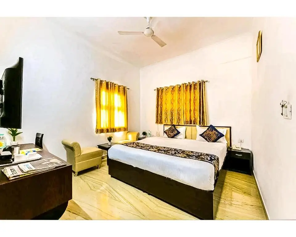 Агра: Hotel The First