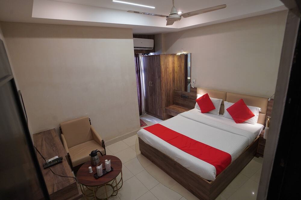 Гандидхам: Hotel Gokul