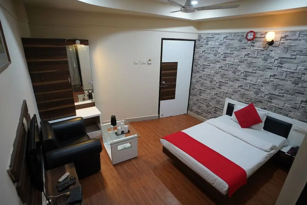 Гандидхам: Hotel Gokul