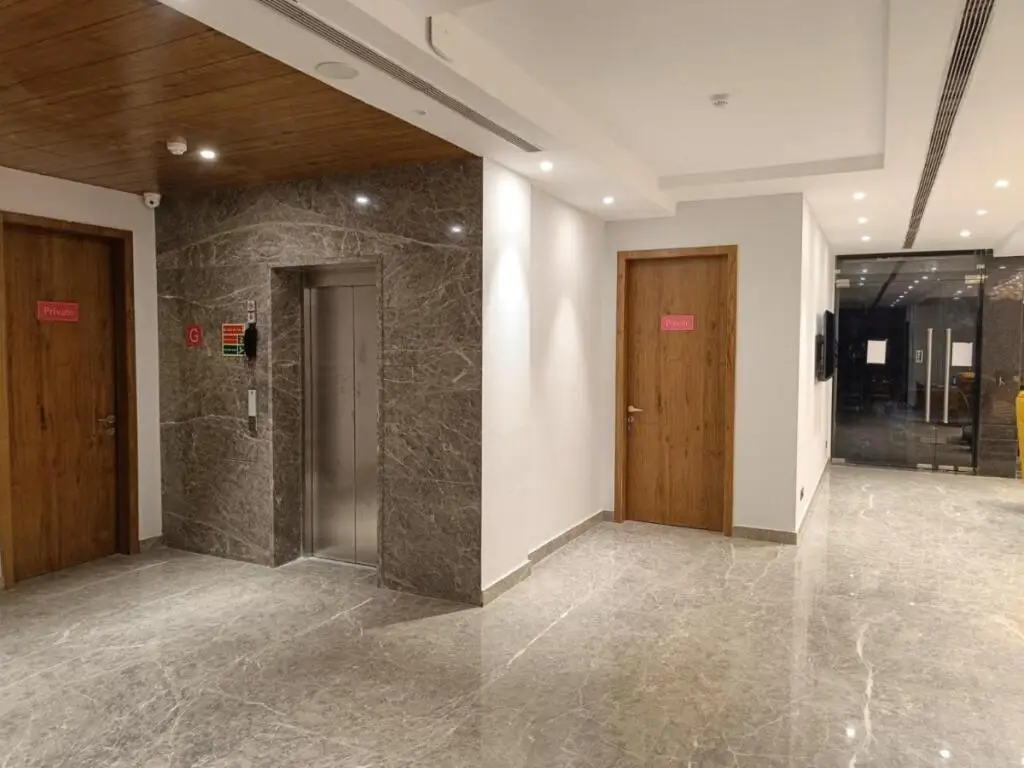 Ханзи: Rosastays Hisar Florence