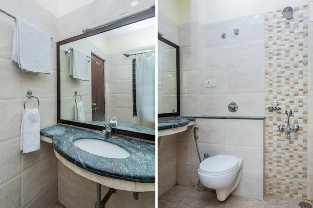 Индаур: Hotel Glory Palace By WB Inn