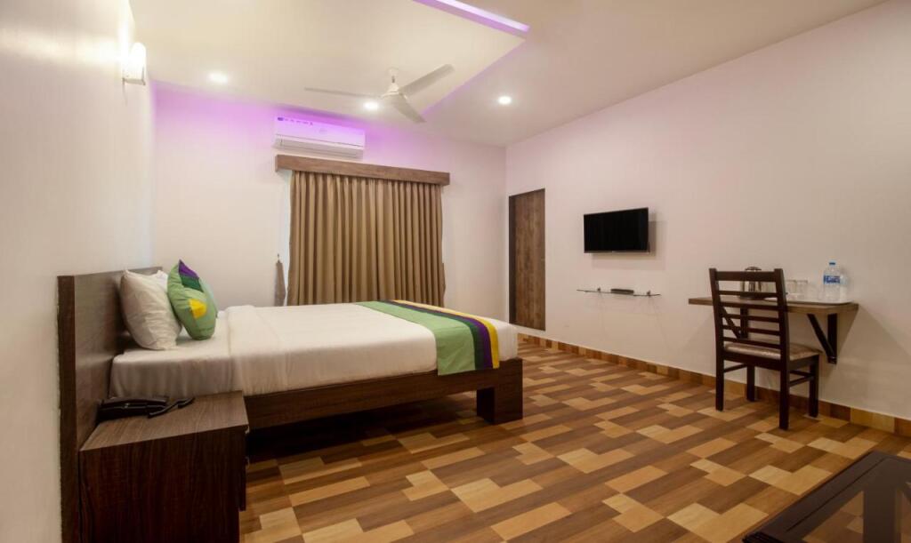 Мадикери: Treebo Elite Plaza, 700 Mtrs From Madikeri Fort