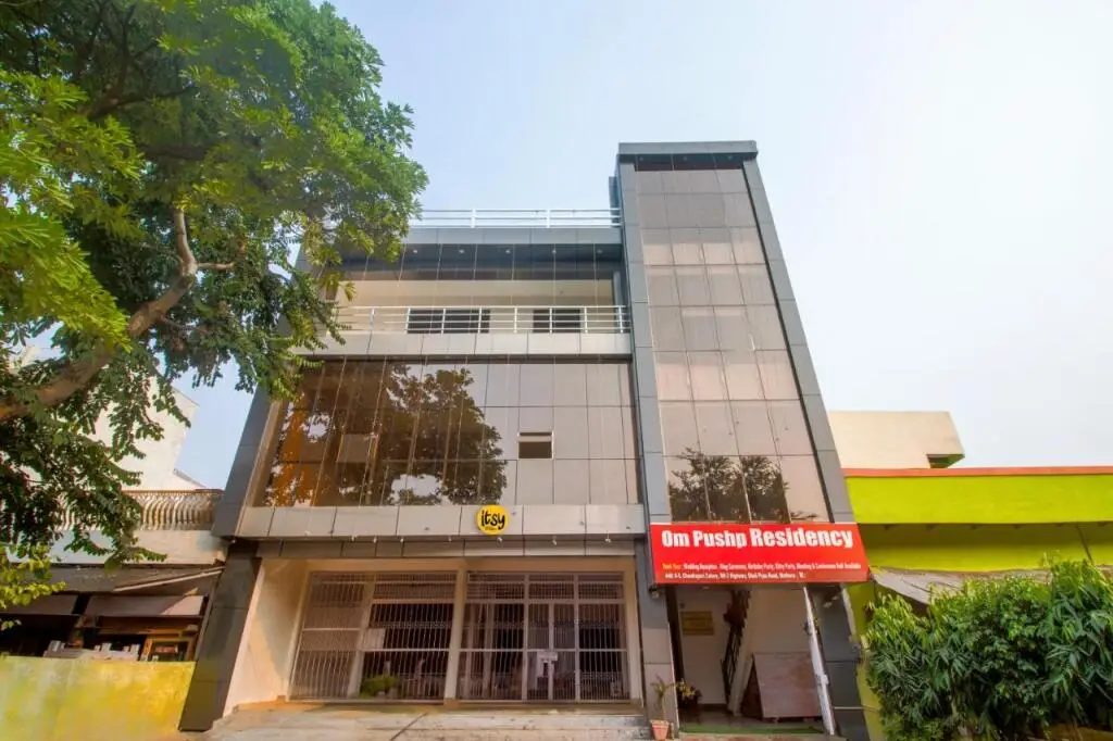 Itsy Hotels Om Pushp Residency — фото 1
