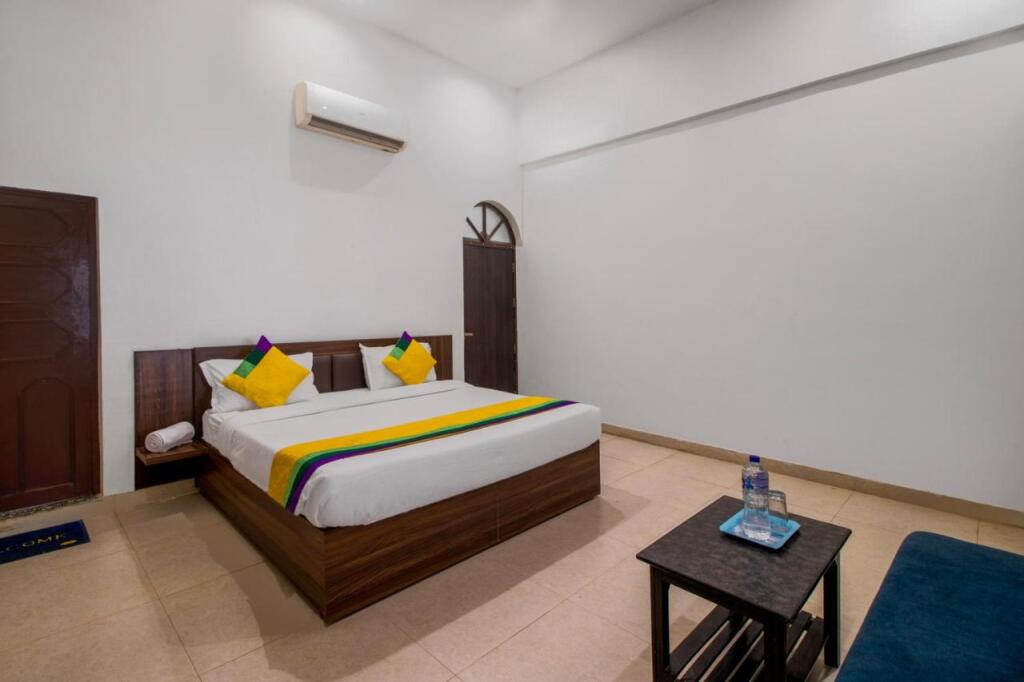 Матхура: Itsy Hotels Om Pushp Residency