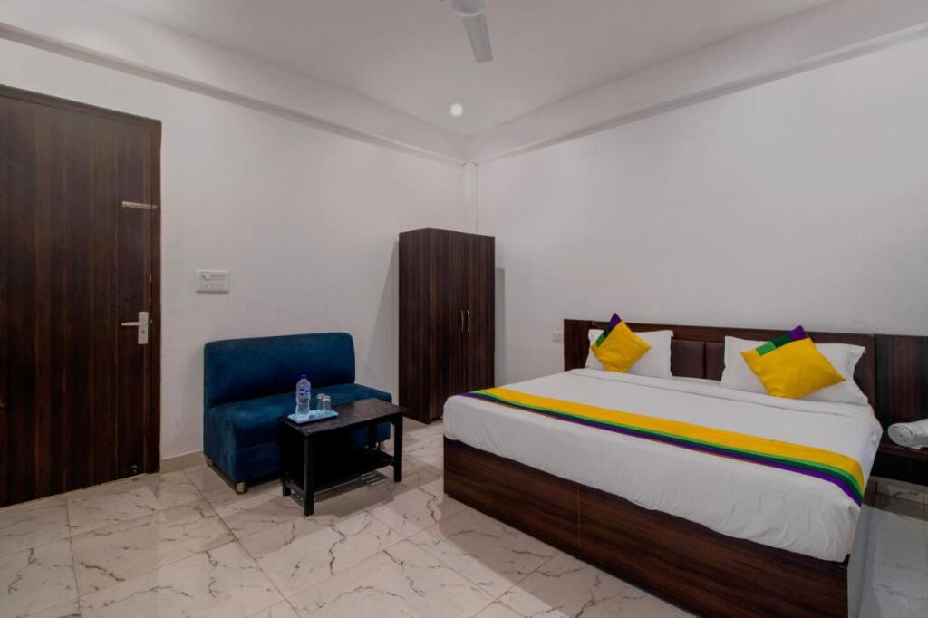 Матхура: Itsy Hotels Om Pushp Residency