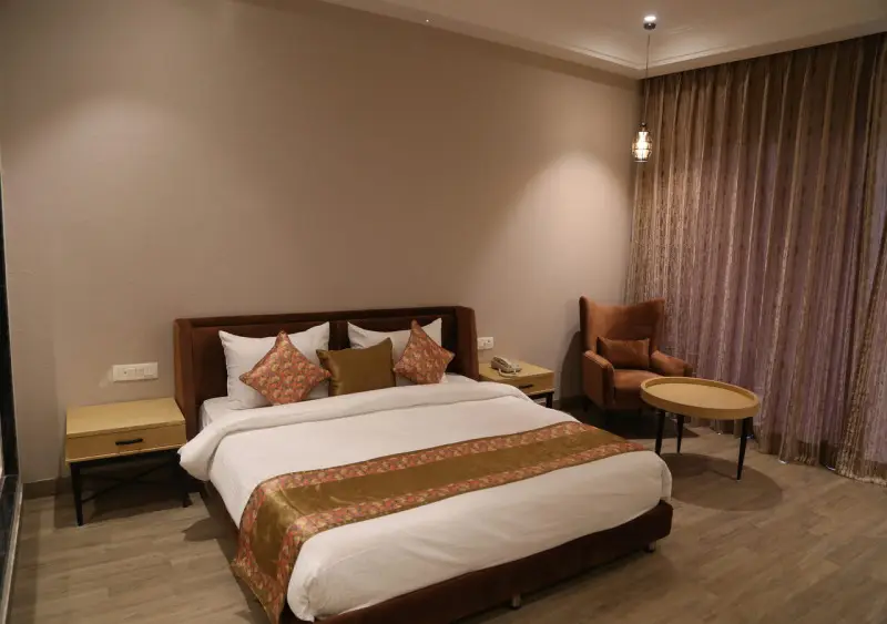 Наинитал: Merak Resort, Corbett
