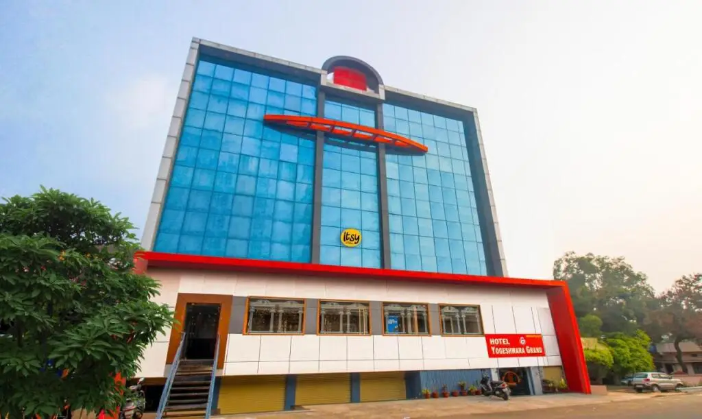 Itsy Hotels Yogeshwara Grand — фото 1