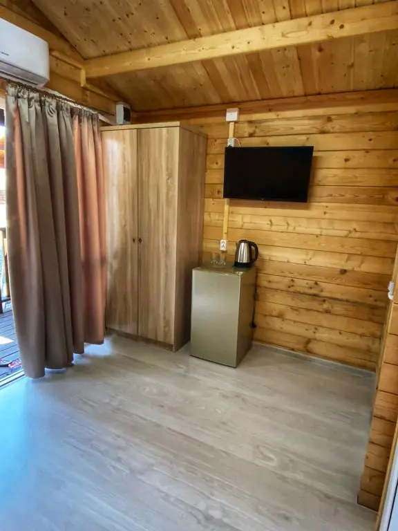 Поповка: База отдыха Sunny House