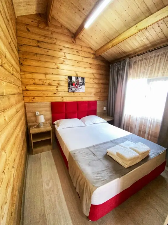 Поповка: База отдыха Sunny House