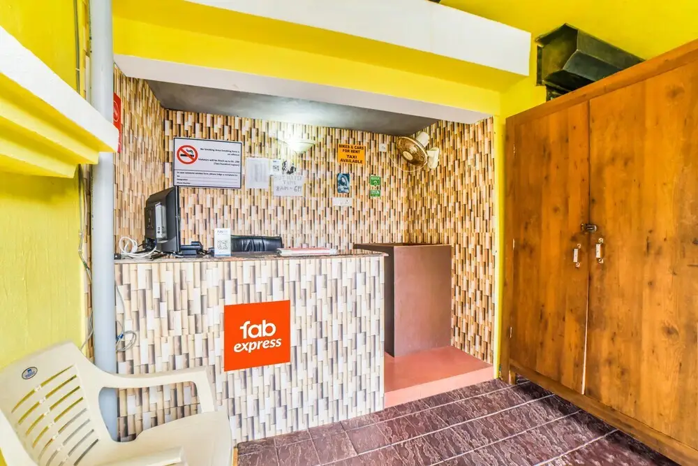 Арпора: FabHotel Arpora Lakeview