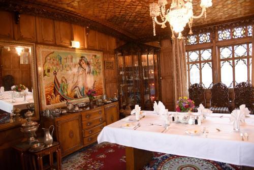 Шринагар: Prince of Kashmir Group of Houseboat