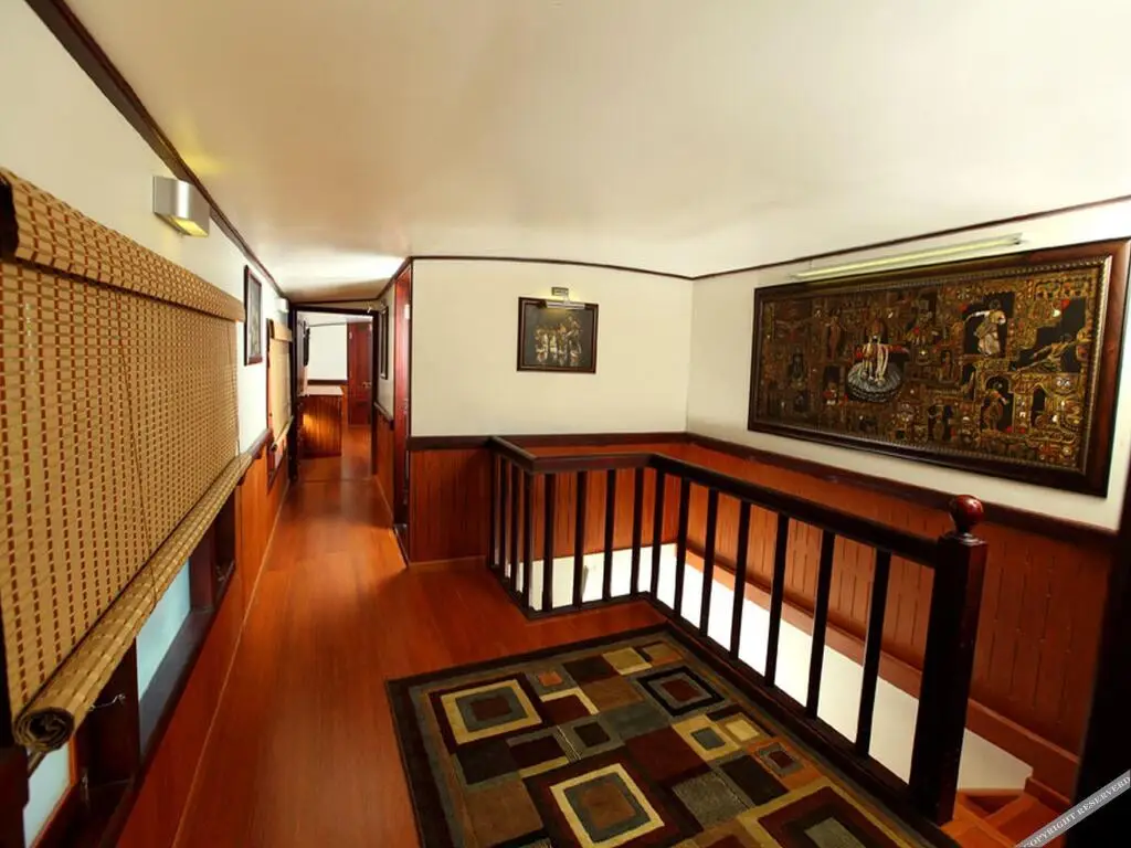 Аллеппи: Grand Nirvana Ultra Luxury House Boat